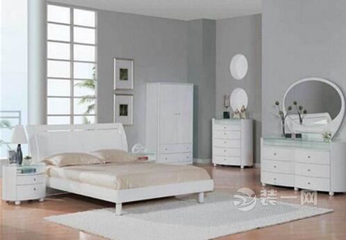 白色家具应该选择什么样的地板 四种方法教你搭配